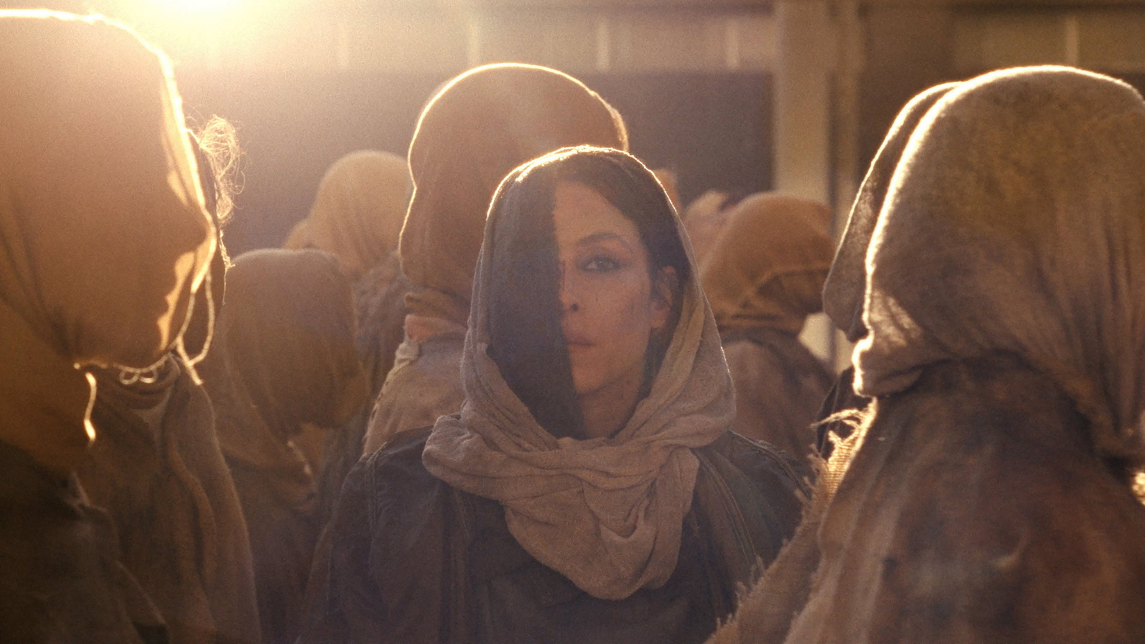 NOOMI RAPACE'S HOT SPOT JUST EARNED ITS R RATING FOR A BRUTAL REASON
