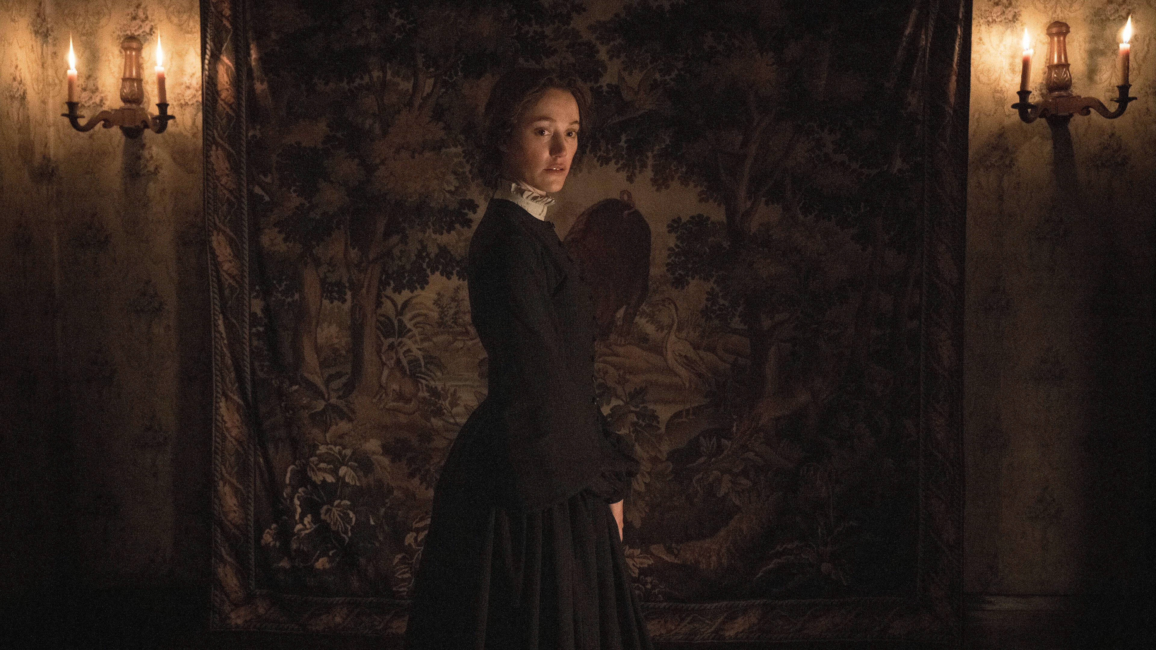 VICTORIAN PSYCHO'S MAIKA MONROE IS A 19TH CENTURY NIGHTMARE